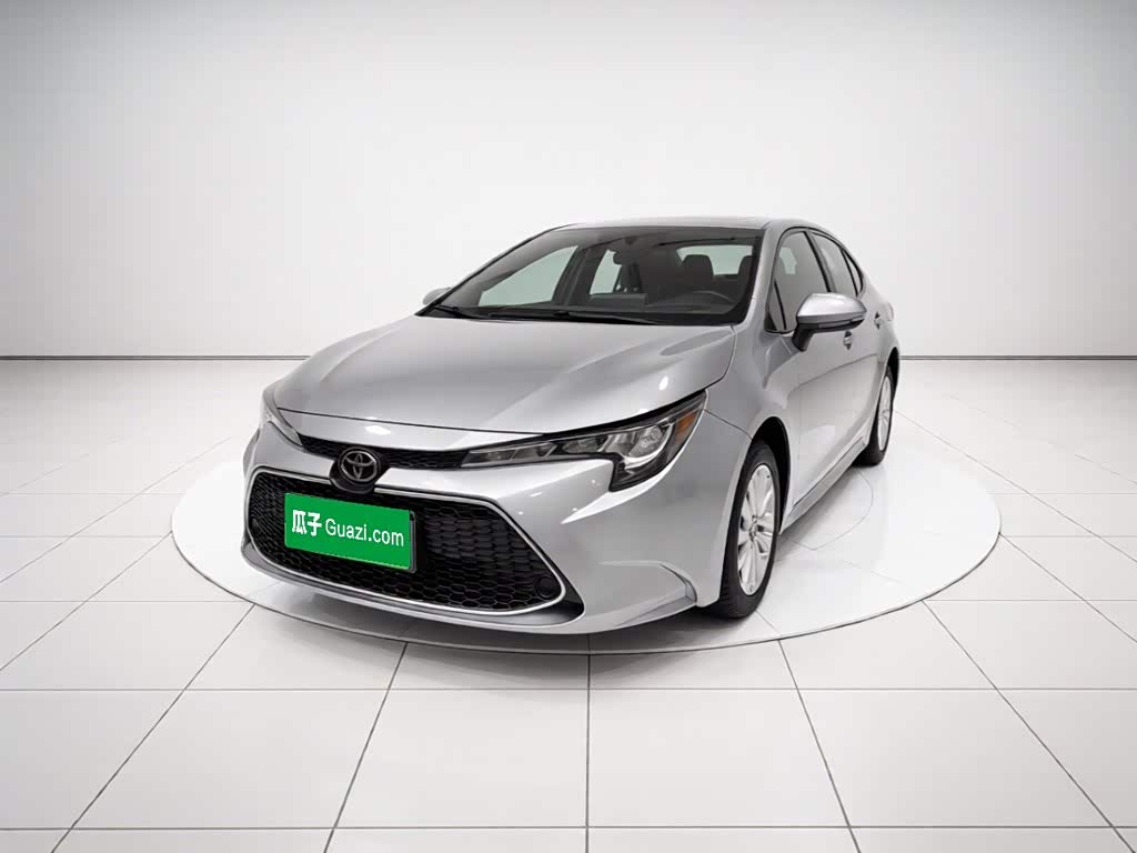 Toyota Levin 1.2 л 2021 г. Серебристо-серый, пробег 40000 км