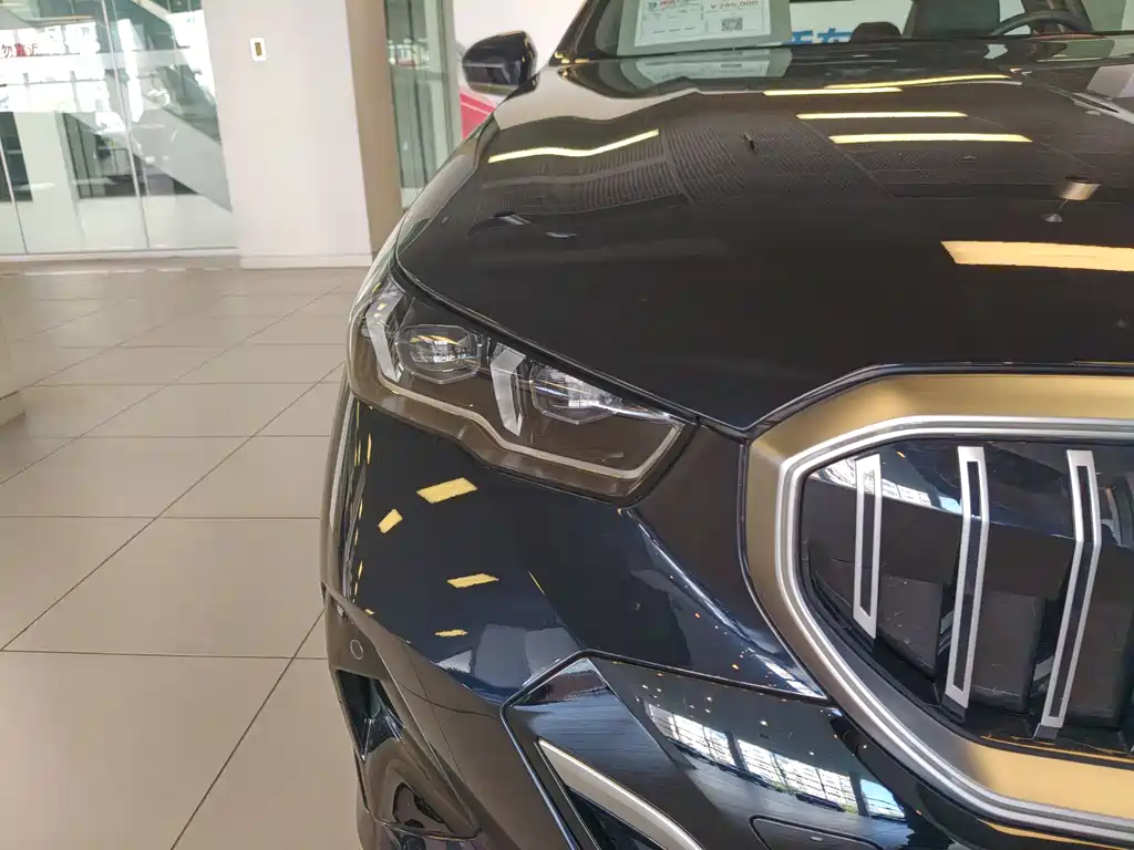 BMW i5 2025 eDrive 40L M Sport