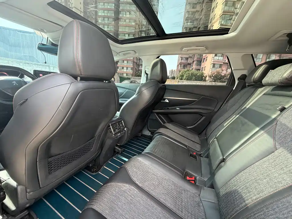 Peugeot 5008 — миниатюра 8