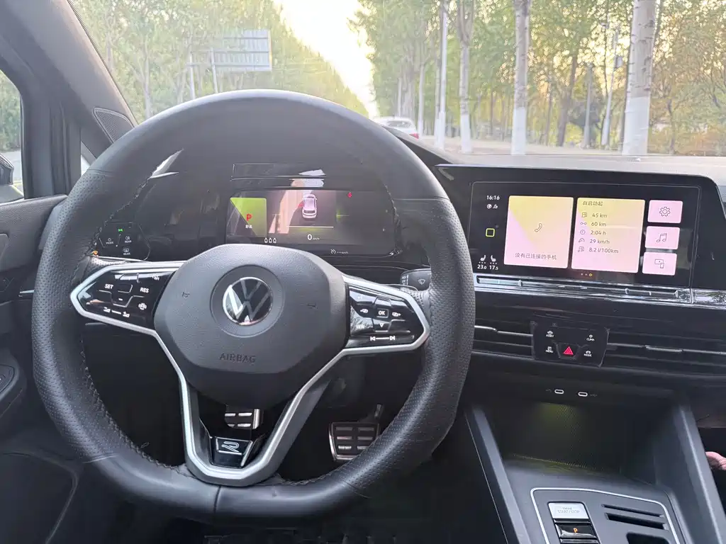 Volkswagen Golf — миниатюра 7