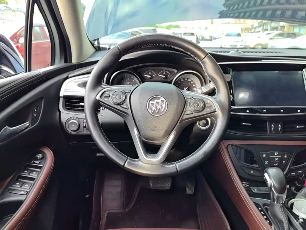 Buick Envision Plus — миниатюра 11