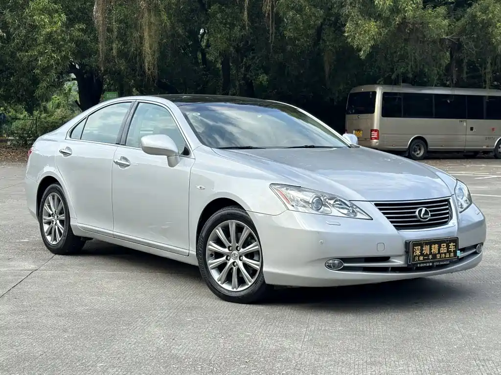 Lexus ES — миниатюра 6