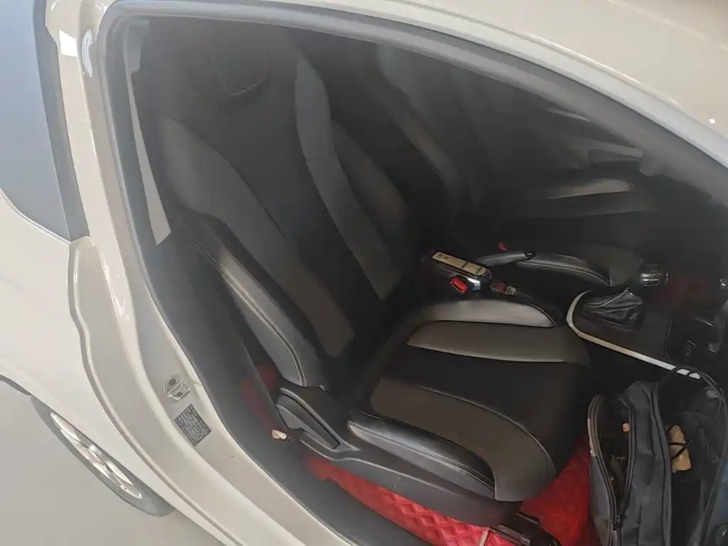 Roewe Clever — миниатюра 24