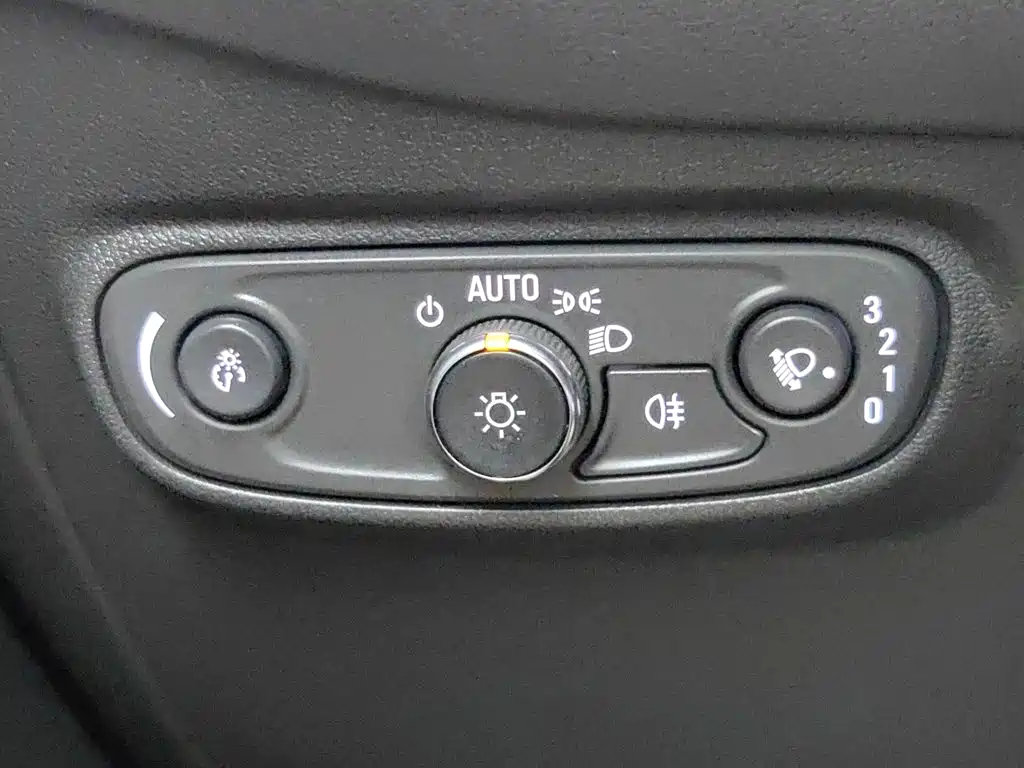 Chevrolet Equinox — миниатюра 21