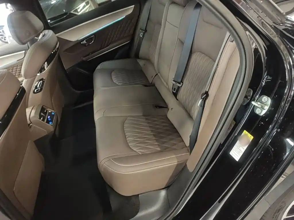 BYD Han — миниатюра 17