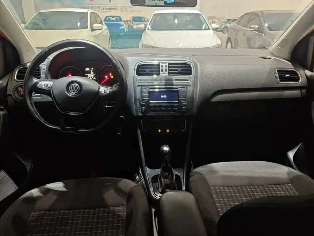 Volkswagen Polo — миниатюра 10