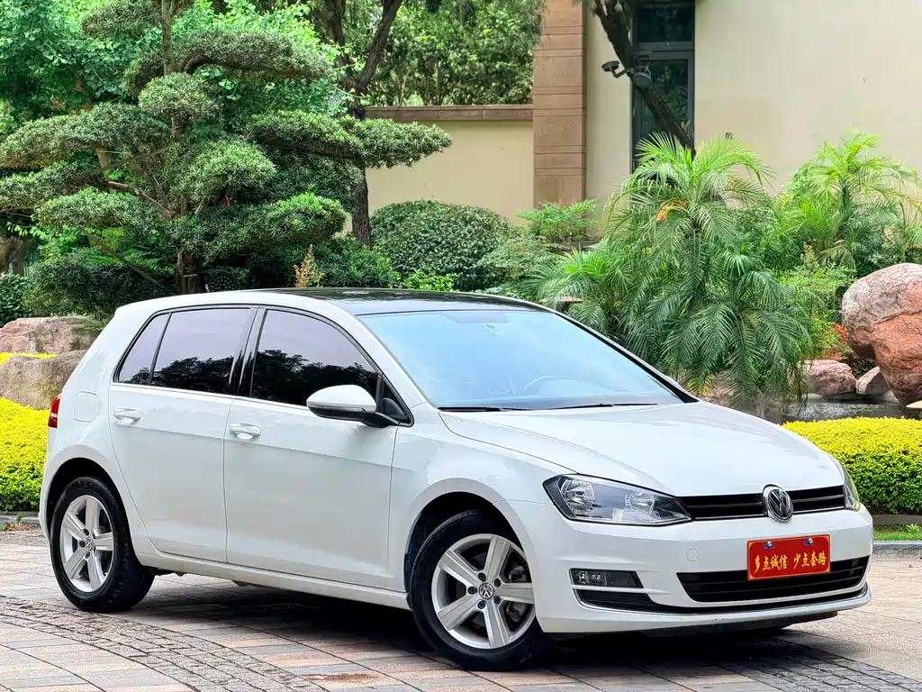 Volkswagen Golf 2015 1.4TSI AT Comfort