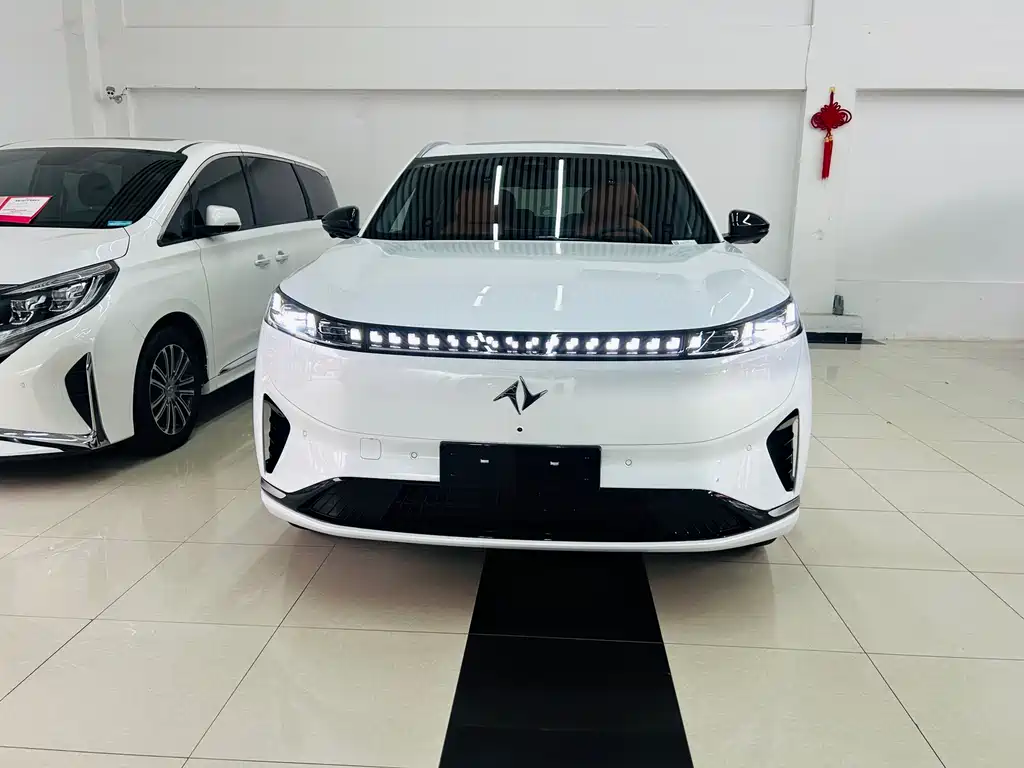 Dongfeng eπ008 2026 мест
