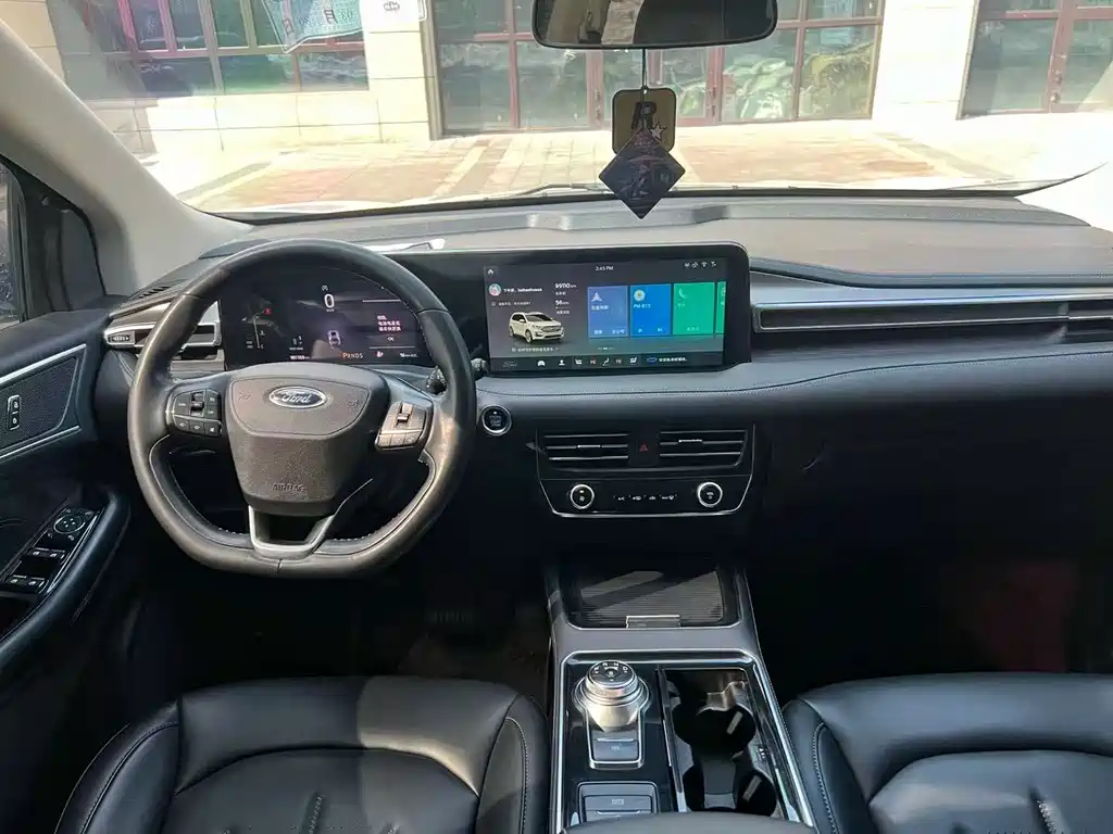 Ford Edge — миниатюра 5