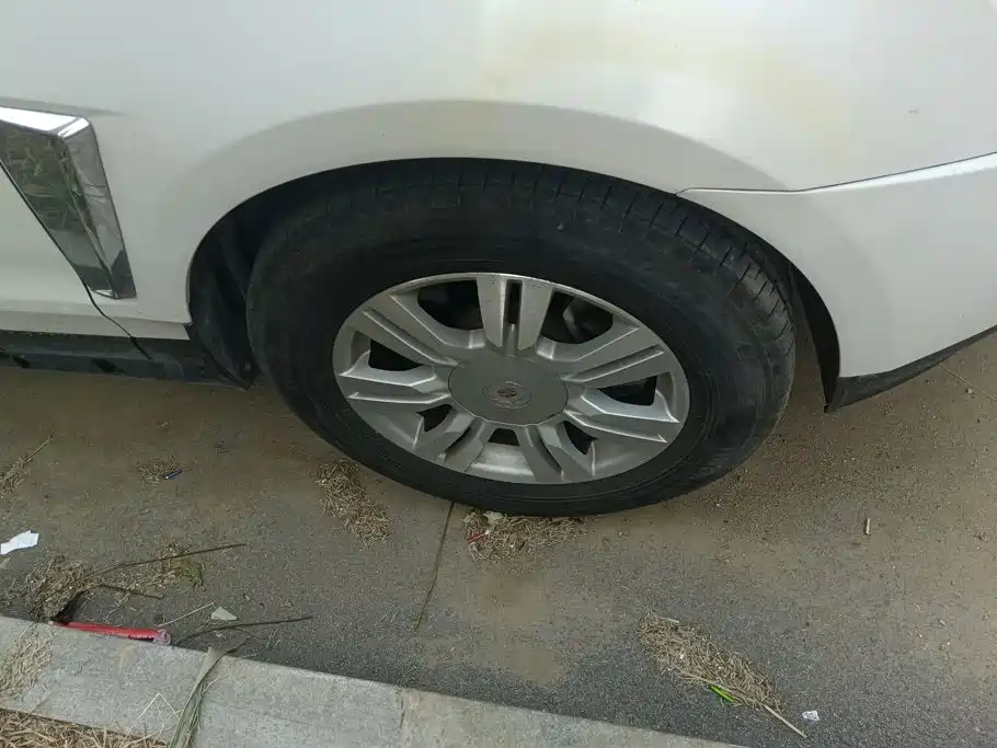 Cadillac SRX — миниатюра 6