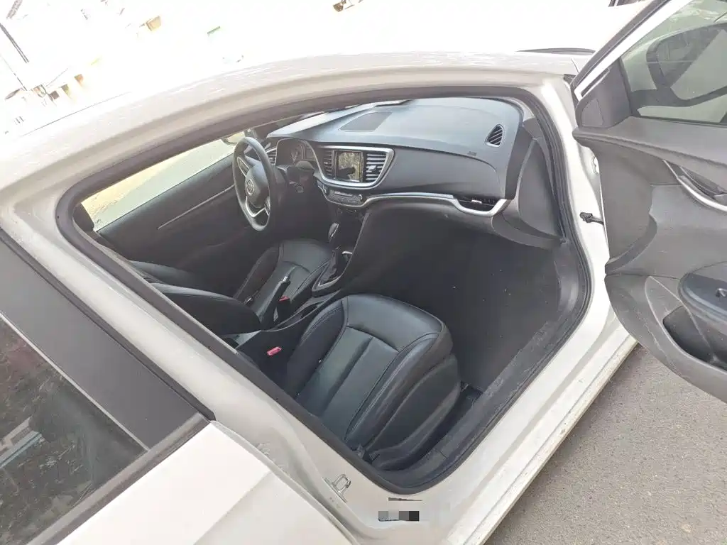 Buick Excelle — миниатюра 19