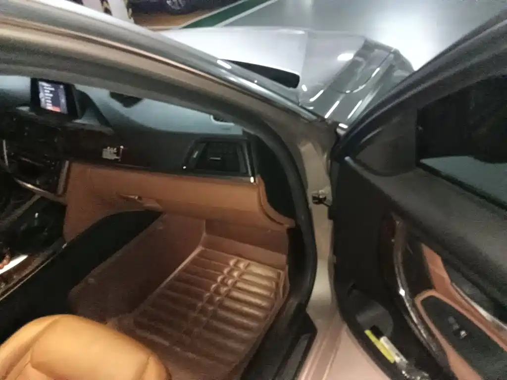 BMW 3 Series — миниатюра 18