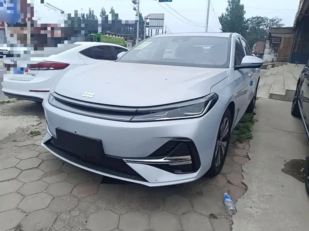 Geely Galaxy Galaxy A7 EM A7 EM 2025 EM-i 150km Premium