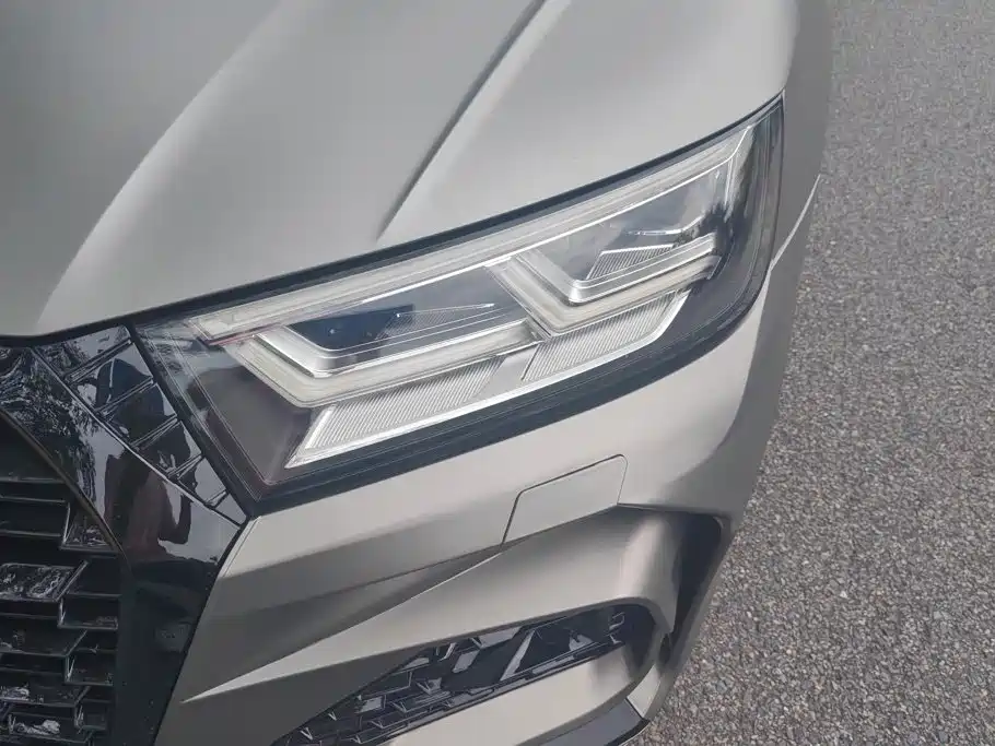 Audi Q5L — миниатюра 5