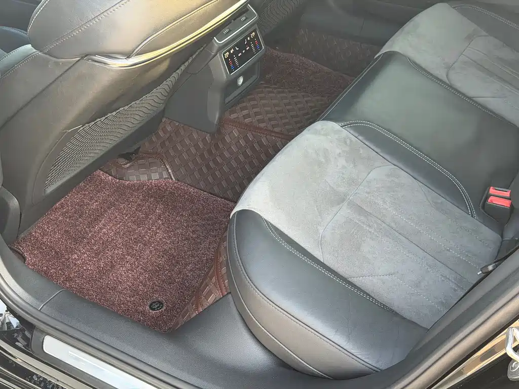 Audi A6L — миниатюра 13