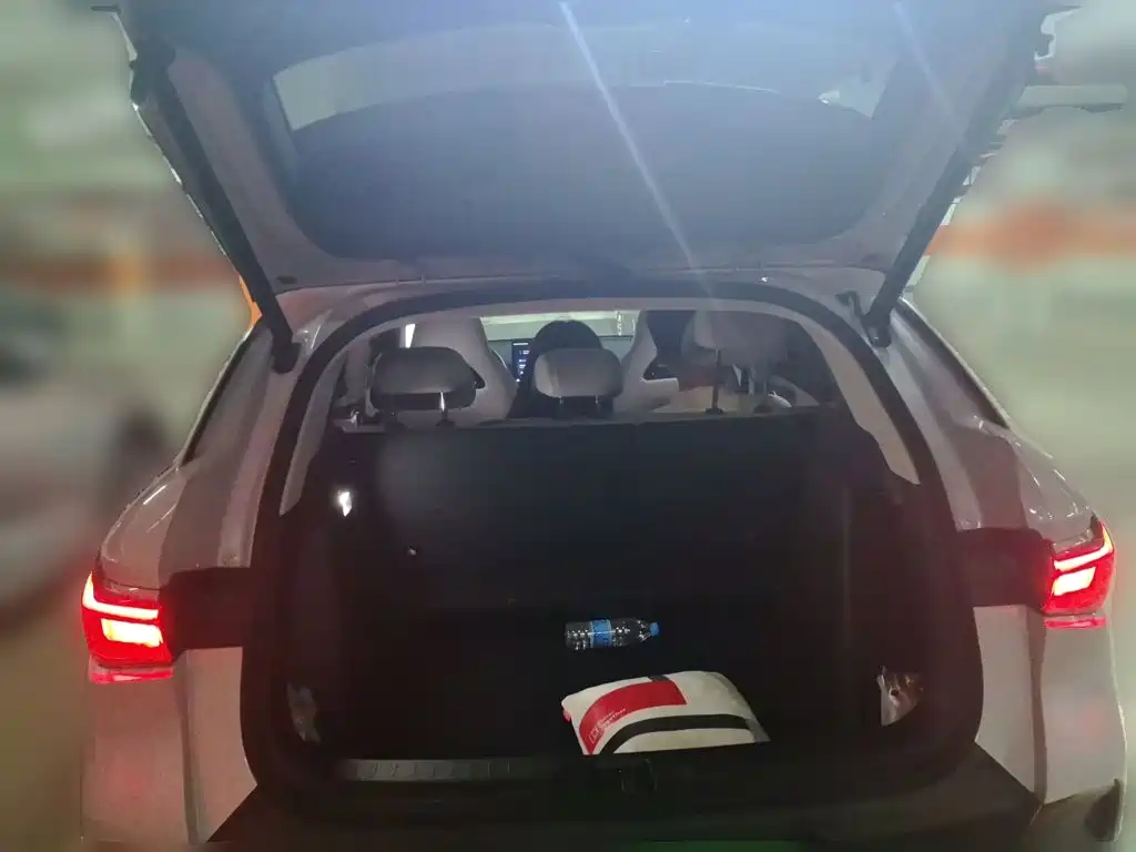 BYD Yuan Plus — миниатюра 10