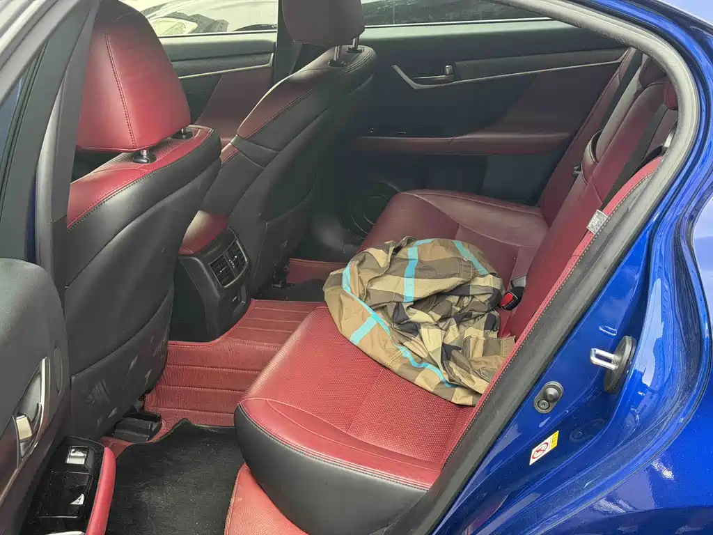 Lexus GS — миниатюра 7