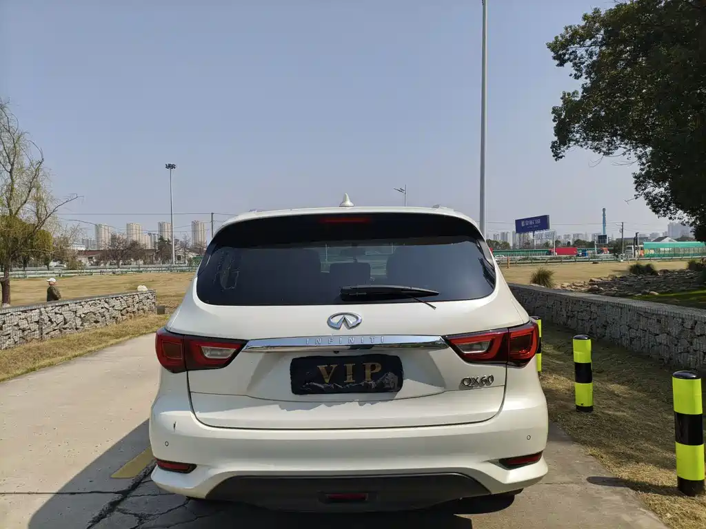 INFINITI QX60