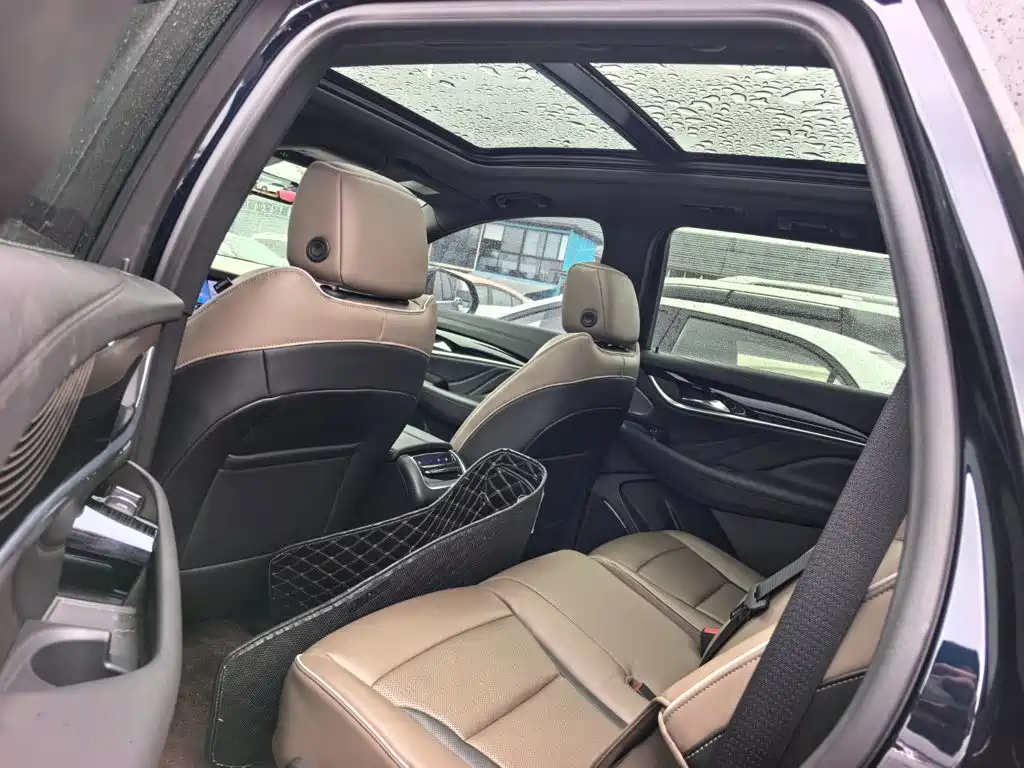 Buick Enclave — миниатюра 13