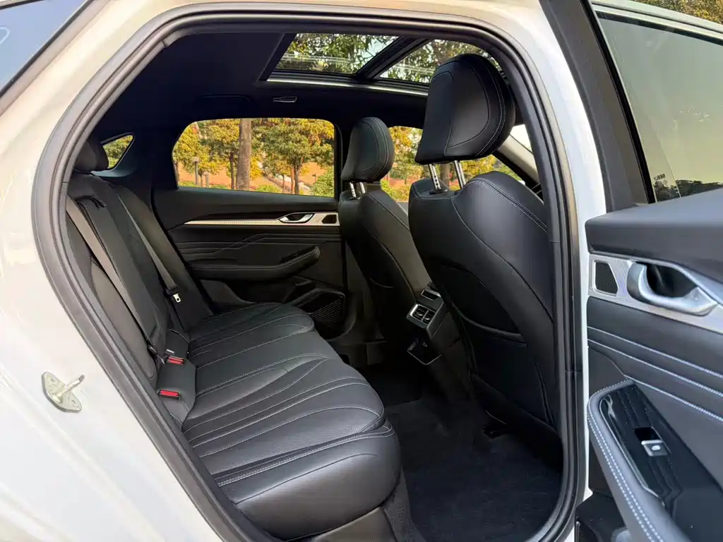 GEELY AUTOMOBILE XINGRUI