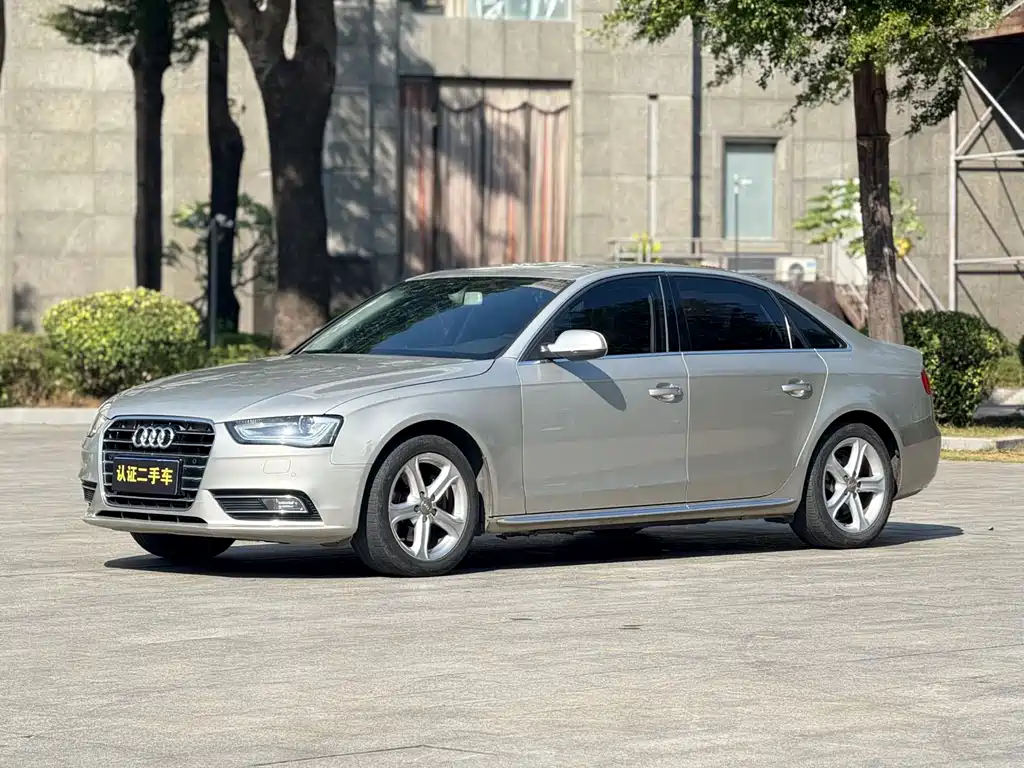 Audi A4L 2016