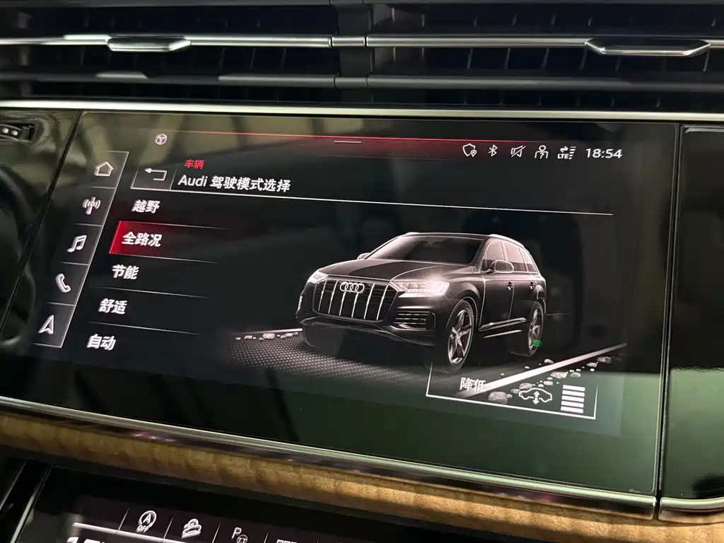 Audi Q7 — миниатюра 22