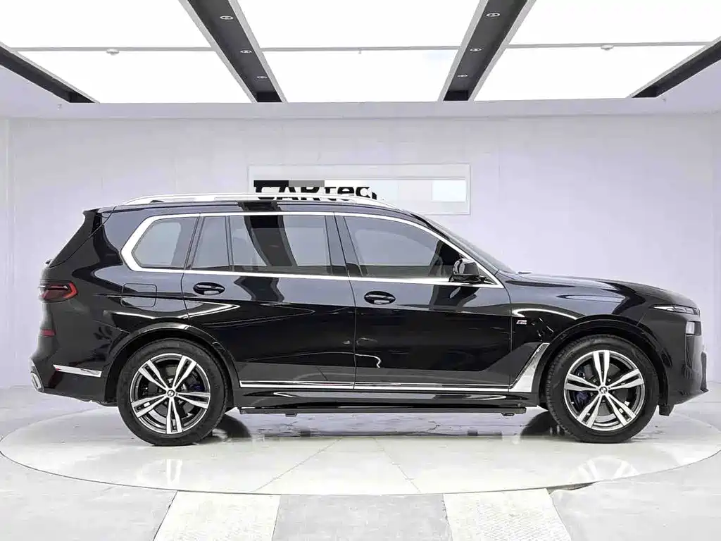 BMW X7 2023 — фото 6