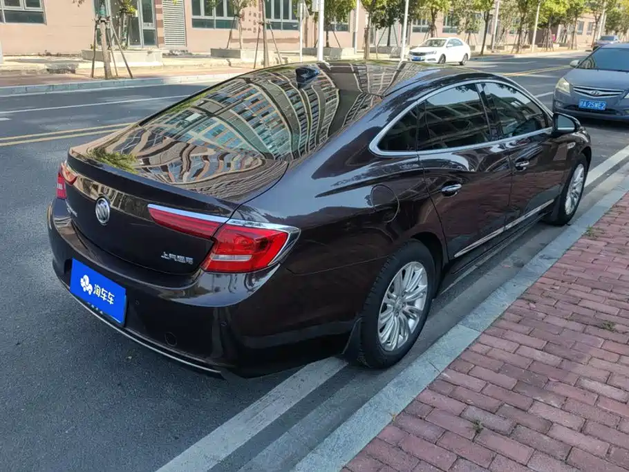 Buick LaCrosse — миниатюра 3