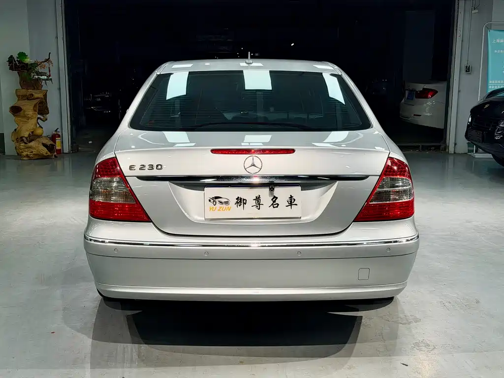 Mercedes-Benz E-Class E 2007 E 230 Fashion