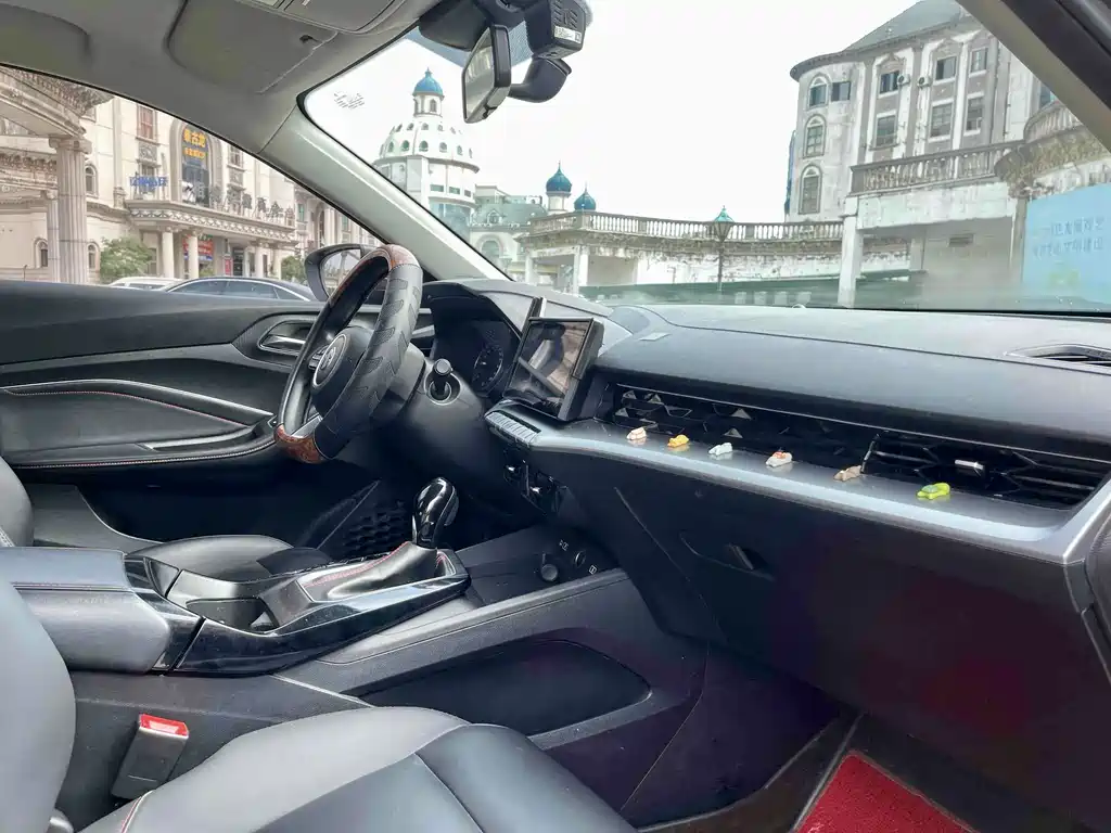 MG MG5 — миниатюра 11