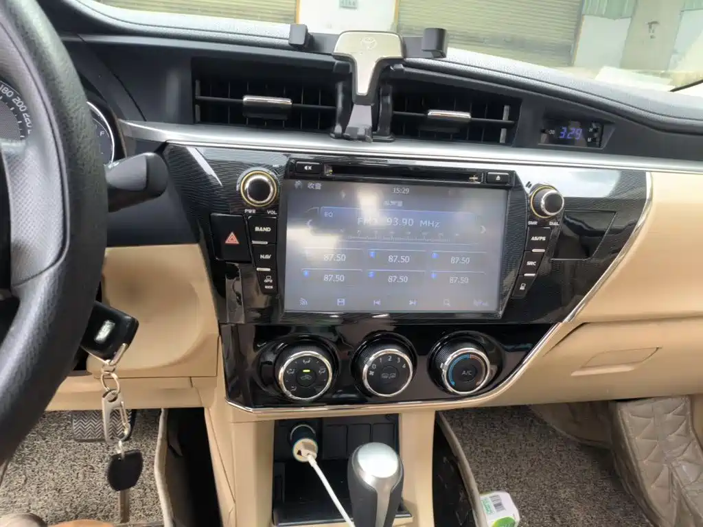 Toyota Corolla — миниатюра 6