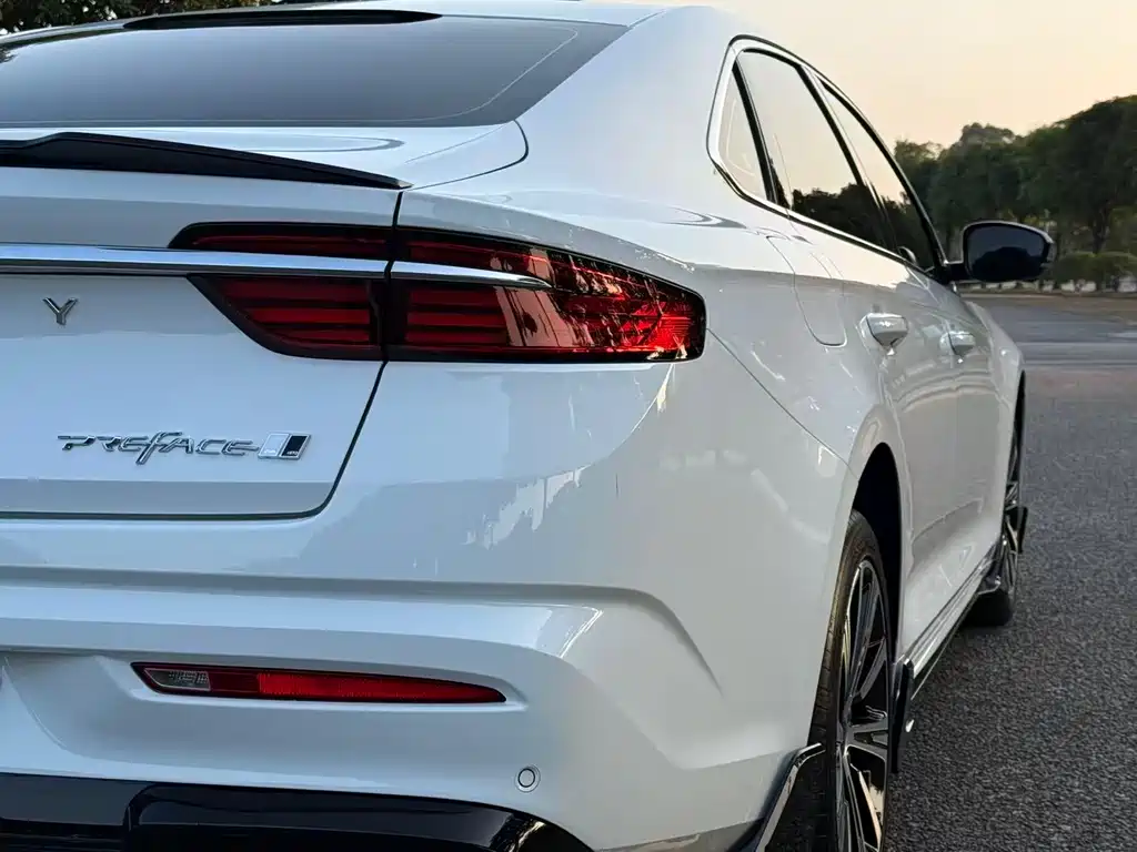 GEELY AUTOMOBILE XINGRUI