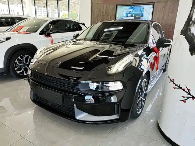 2022 Lynk & Co 03