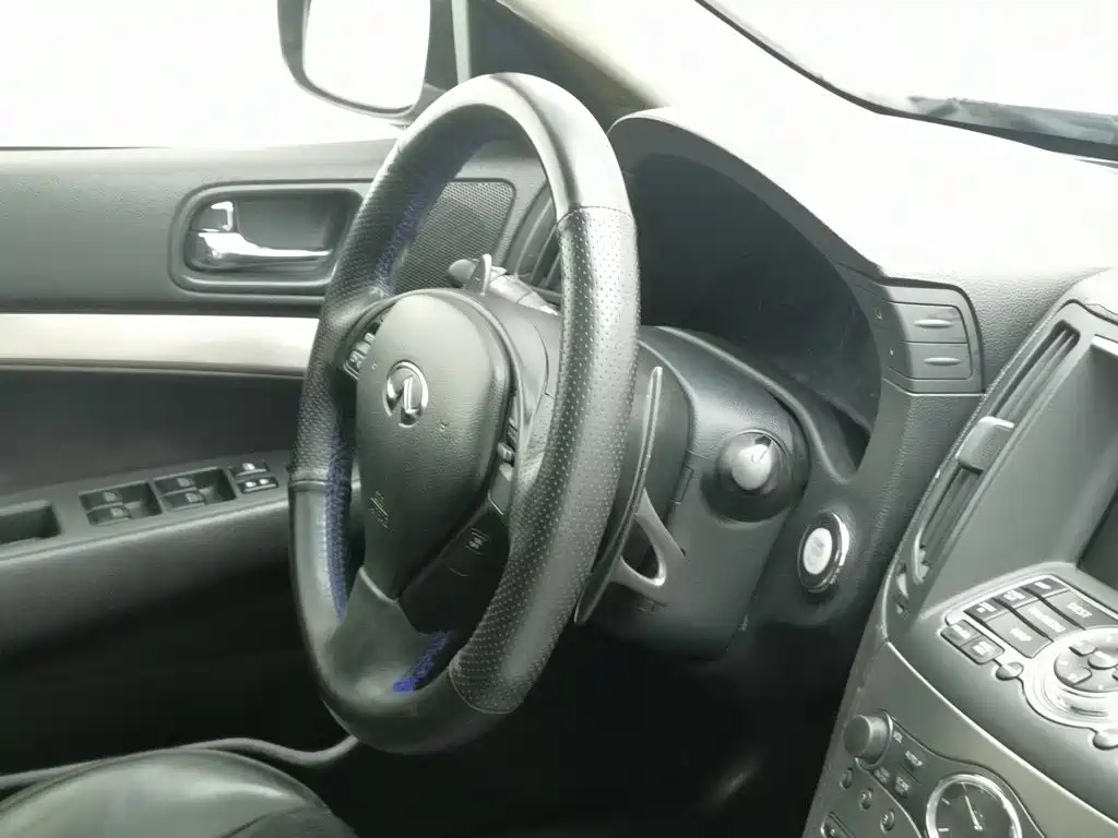 Infiniti G — миниатюра 22