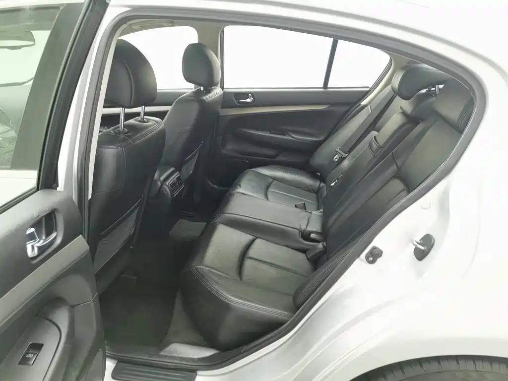 Infiniti G — миниатюра 15