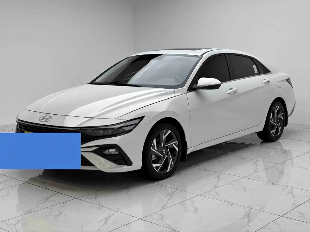 Hyundai Elantra 2025