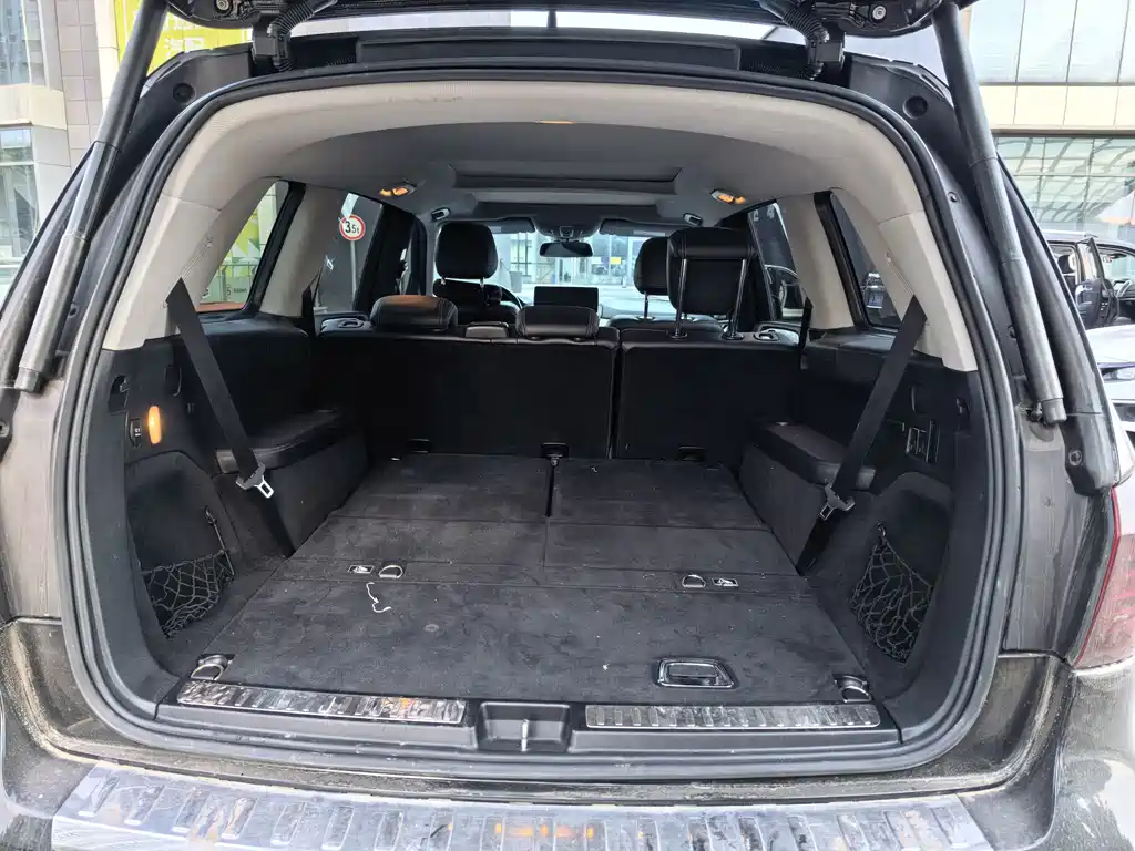 Mercedes-Benz GL-Class — миниатюра 11