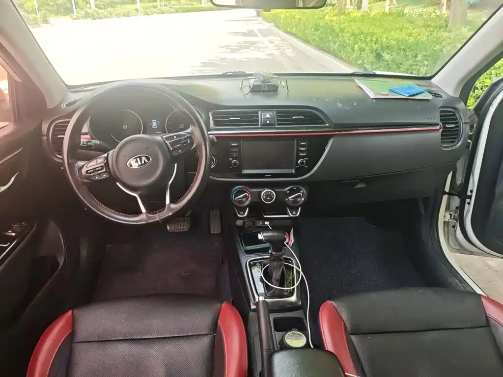 Kia KX Cross — миниатюра 13