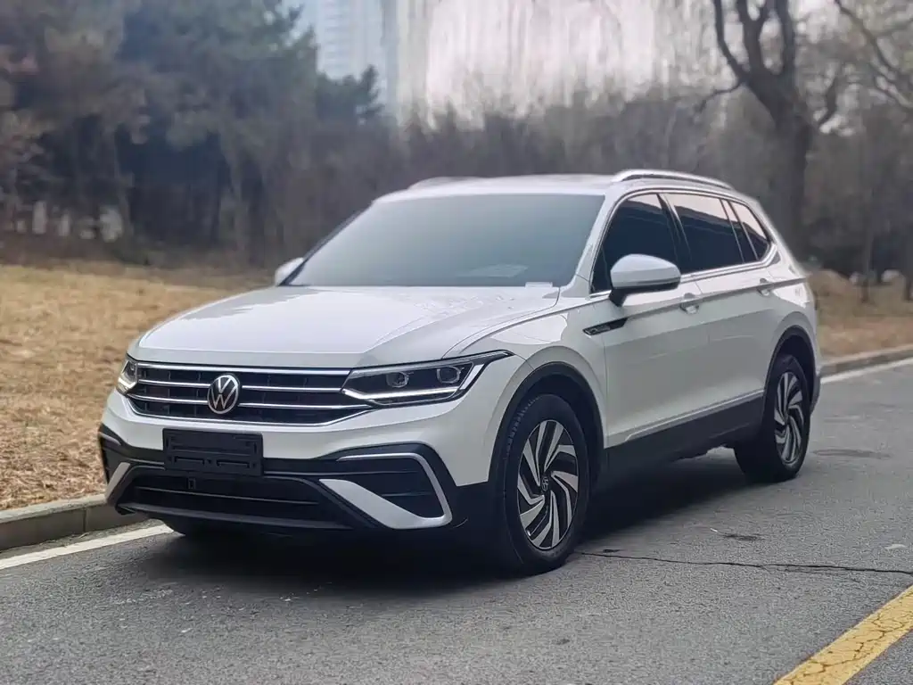 Volkswagen Tiguan L 2022