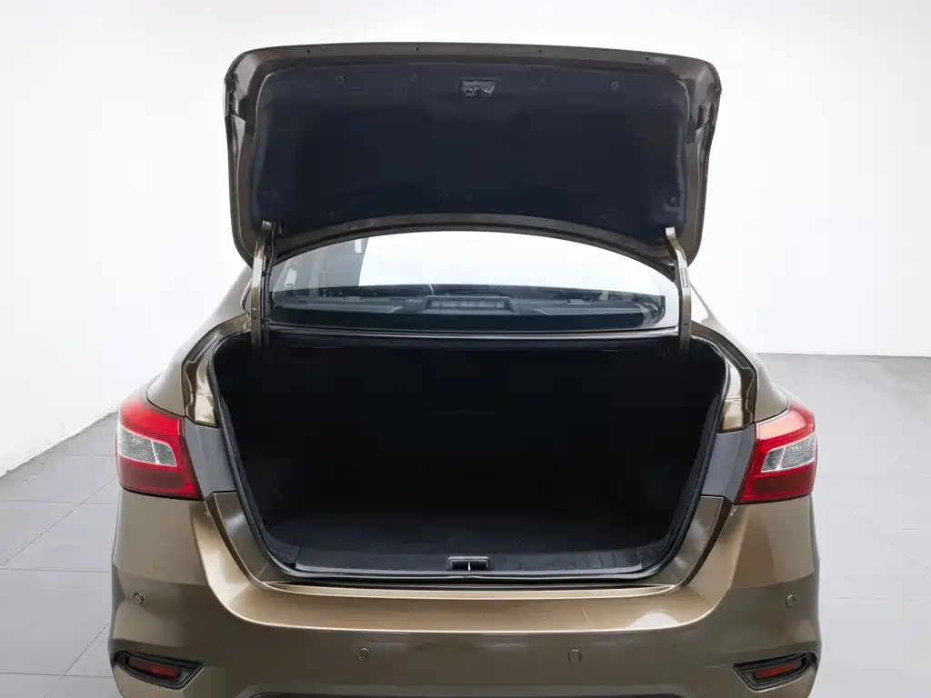 Nissan Sylphy — миниатюра 16