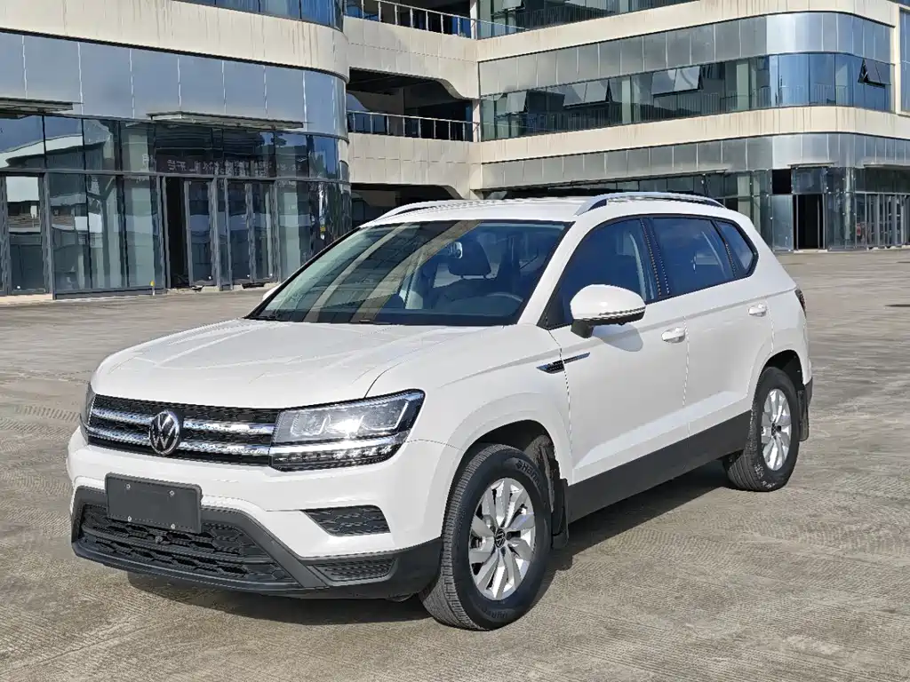 Volkswagen Tharu 2020