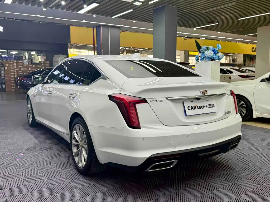 CADILLAC CT5