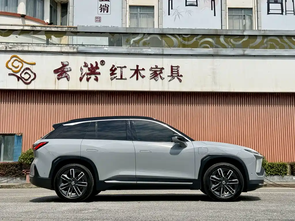 NIO ES6 — миниатюра 6