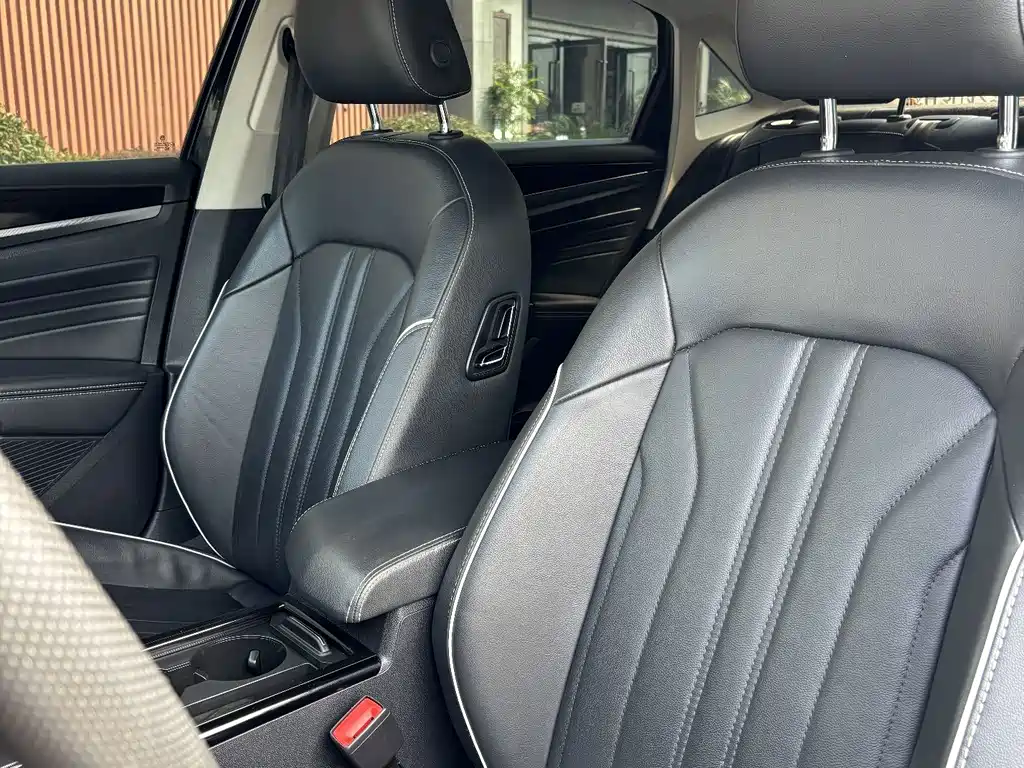 Volkswagen Passat — миниатюра 9