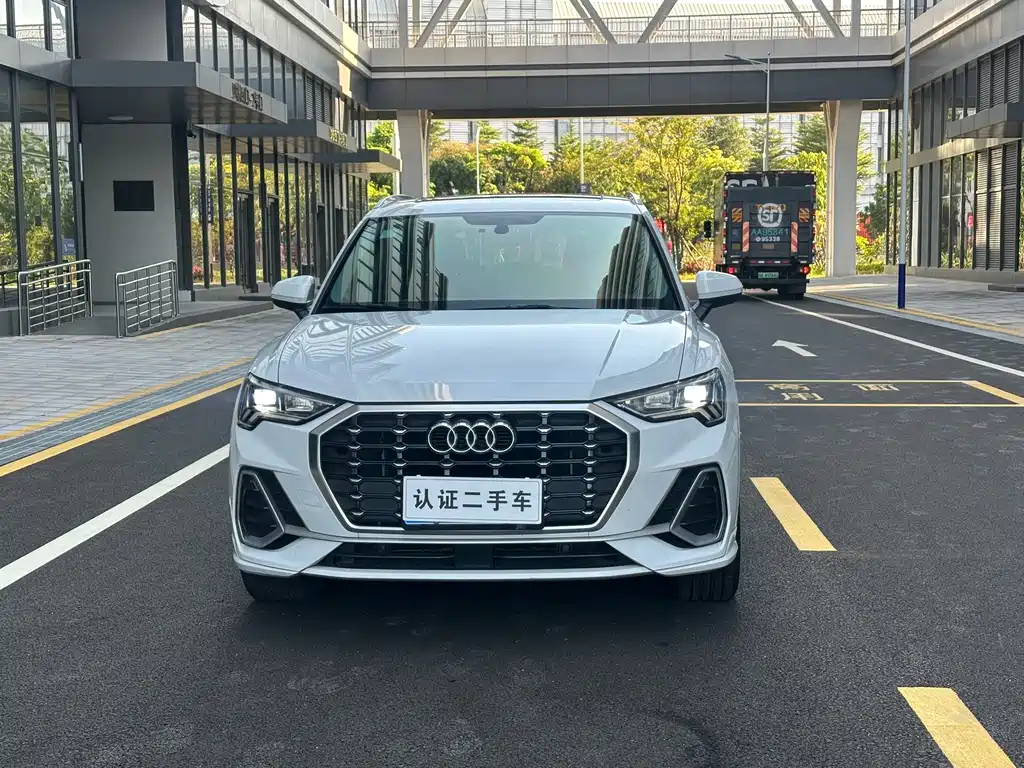 Audi Q3 — миниатюра 2