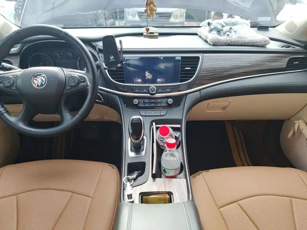 Buick LaCrosse — миниатюра 10