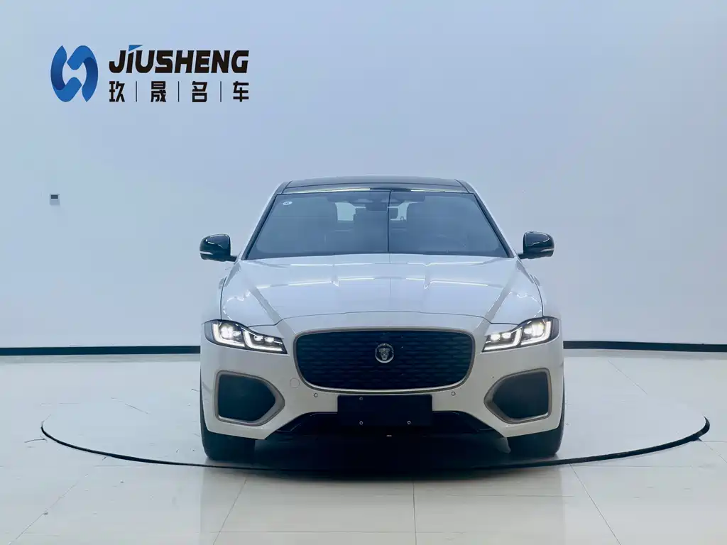 Jaguar XFL 2024 2.0T P300 Flagship Sport