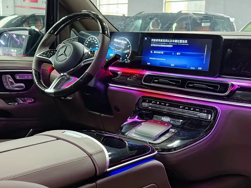 Mercedes-Benz Vito 2024 2.0T 7 мест