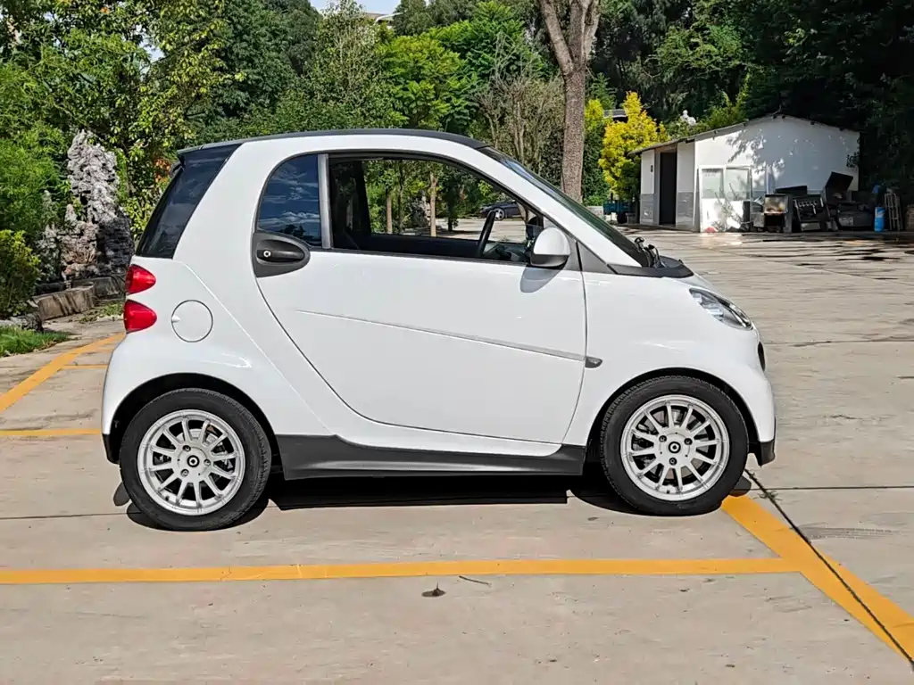 Smart fortwo 1.0 MHD Hardtop Standard Edition, фото 4