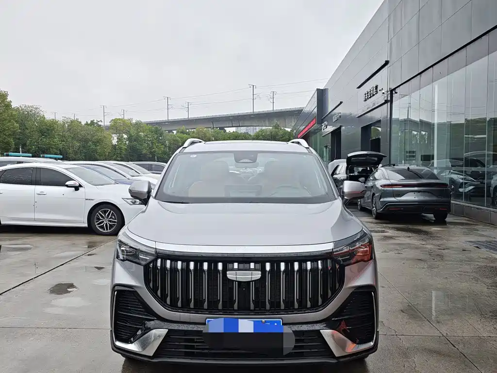 Geely Haoyue L — миниатюра 2